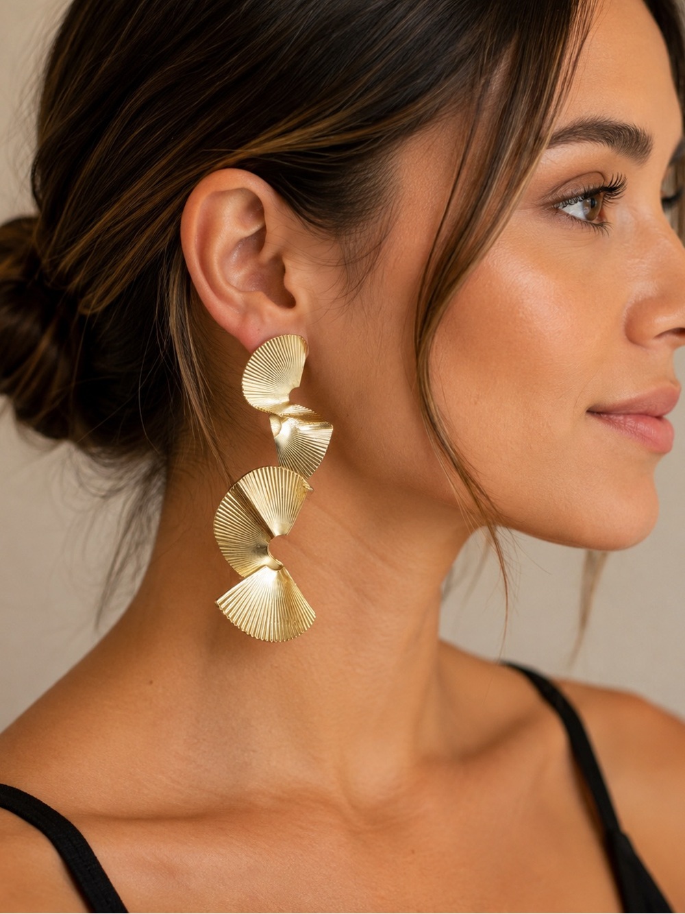 Gold Statement Drop Earrings – Sculptural Fan Design